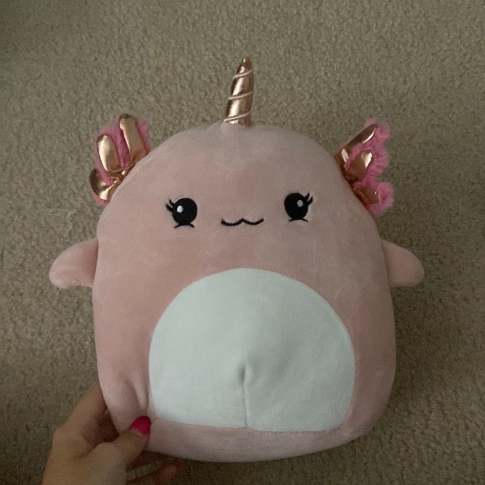 Axolotl squishamallow